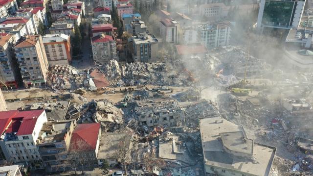 Deprem felaketinde can kaybı ve yaralı sayısı arttı! 2 ilin ardından 3 ilden de haber var