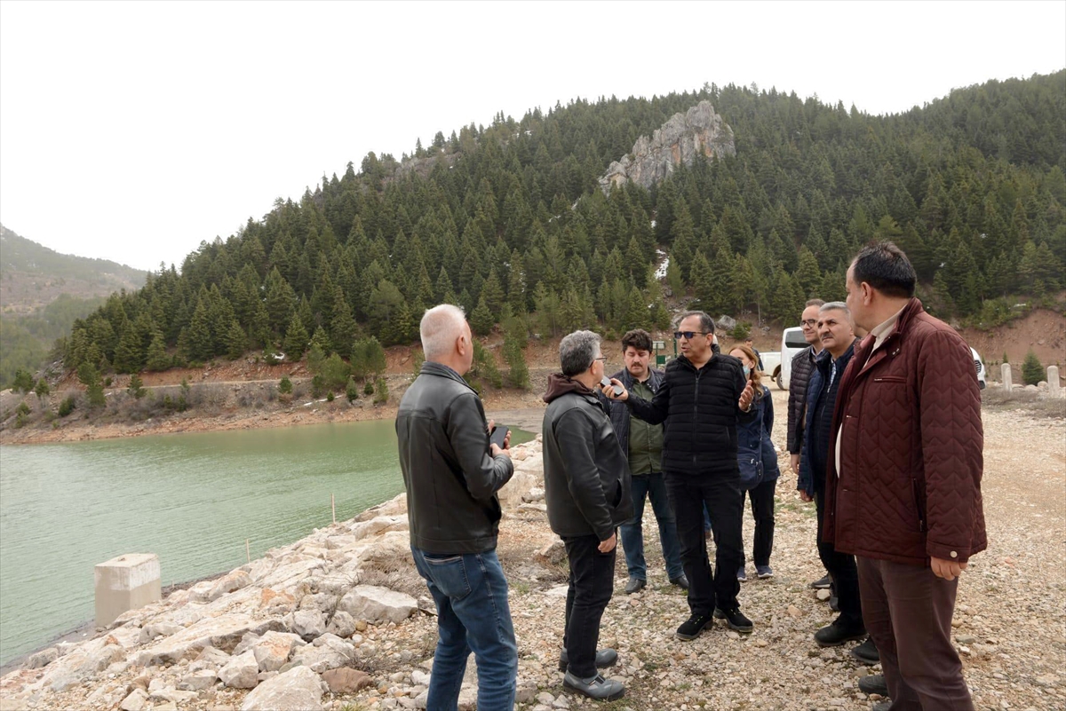 Derebucak'ta düdenlere akan sular Konya Kapalı Havzası'na aktarılacak