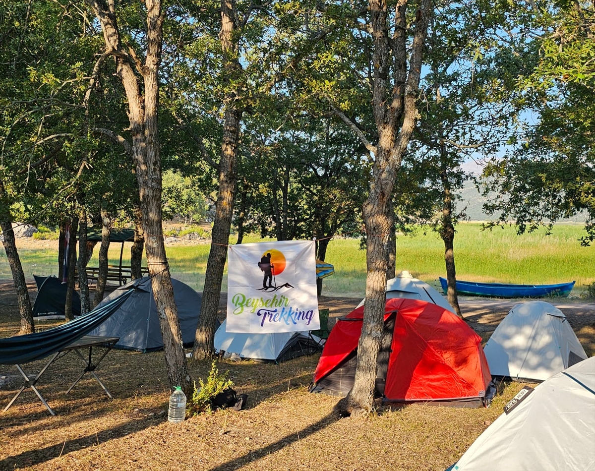 Doğa tutkunları Beyşehir'de kamp etkinliği yaptı