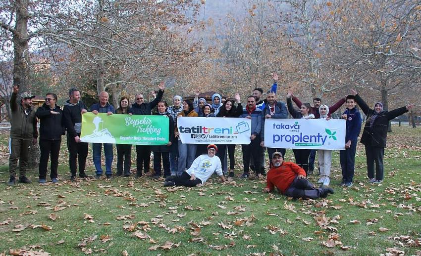 Doğaseverler  Feriziine  Mağarasına  tırmandı