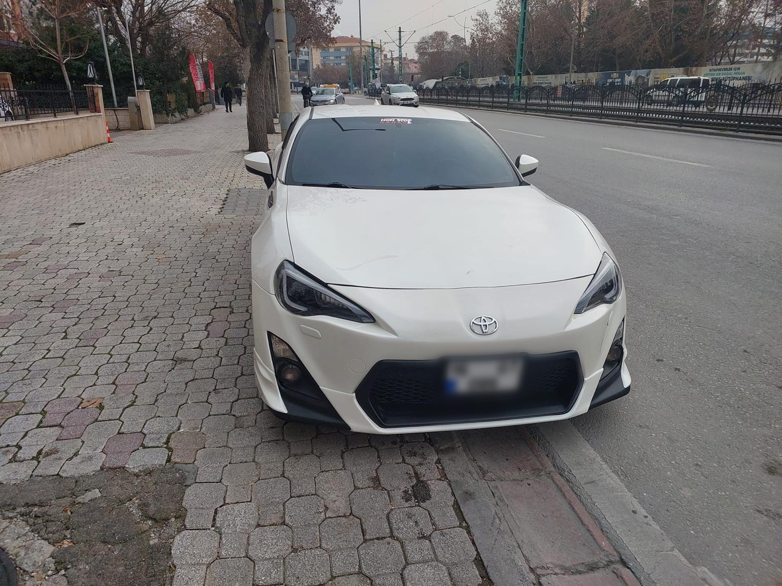 DRİFT YAPAN 6 TRAFİK MAGANDASINA CEZA YAĞDI