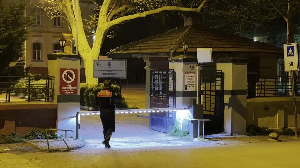 EDİRNE - Lise öğrencisi kız okul bahçesinde bıçakla öldürülmüş halde bulundu