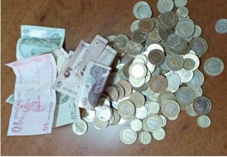 - Elif Su kumbarasındaki paraları bağışladı