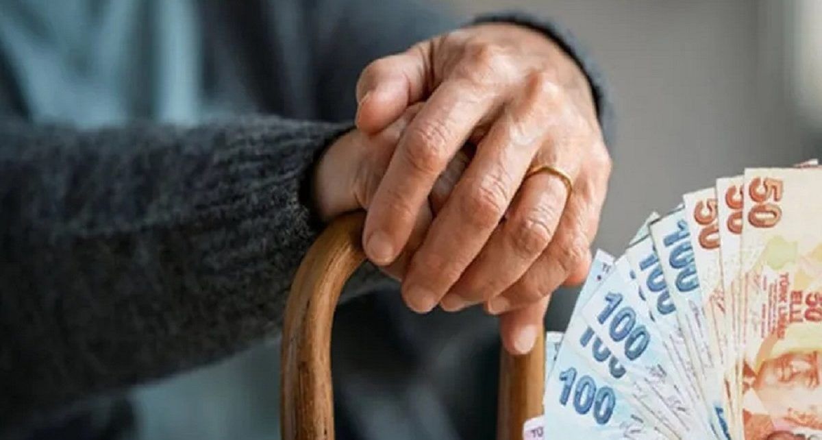 Emekliler çalışmaya mahkum edildi! Her 100 emekliden 17'si SGK'ya kayıtlı çalışıyor