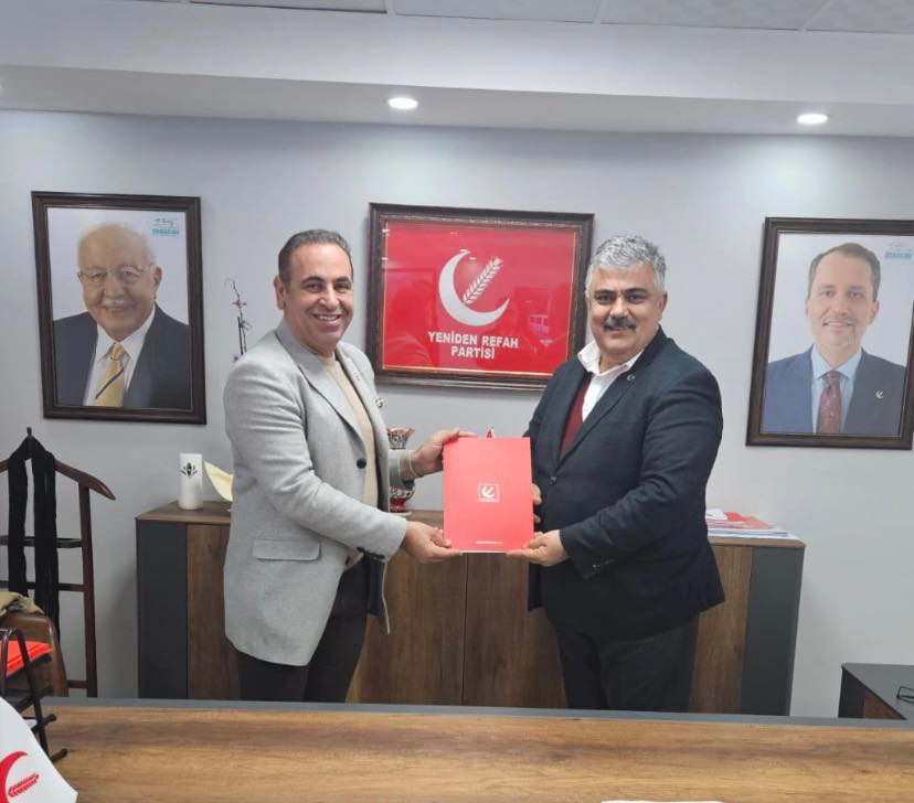 Ereğli'nin eski AK Partili belediye başkanı Yeniden Refah Partisi'nden aday adayı oldu