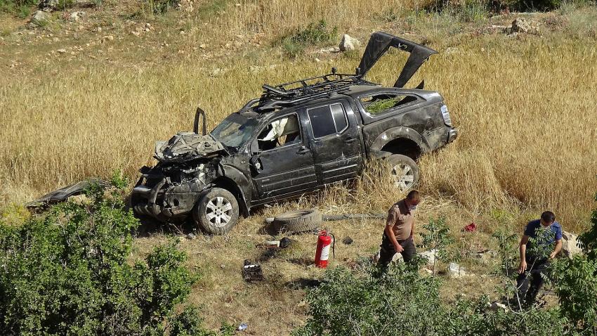  Ermemekte Kız öğrencilerin bulunduğu araç kaza  yaptı 5 Yaralı