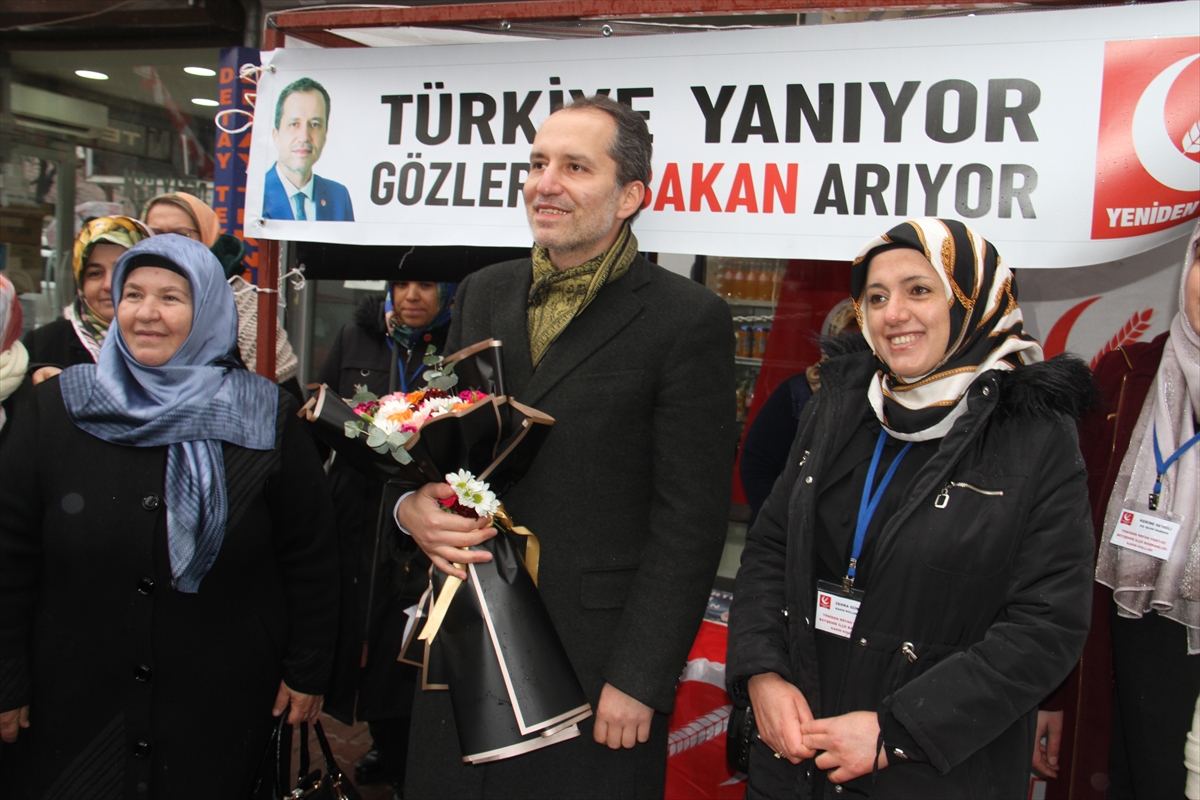 Fatih Erbakan Konya'da Ahmet Davutoğlu ve 6'lı masayı eleştirdi.