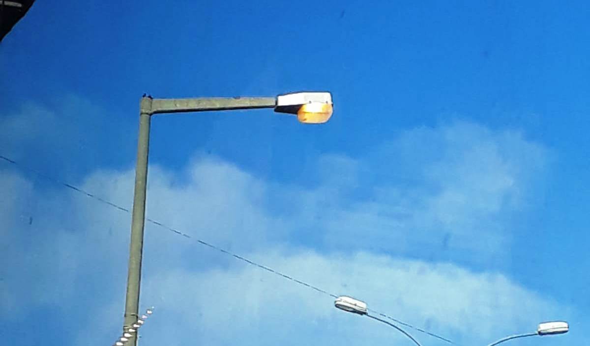 Faturalardan Canı Yanan vatandaş  Gündüz  yanan  Lambalardan şikayetçi