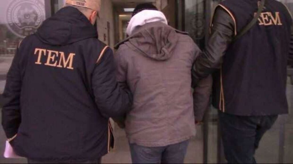 FETÖ'ye 'Kıskaç' darbesi: 91 şüpheli yakalandı