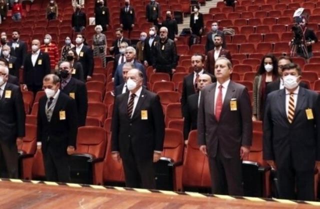 Galatasaray'da Burak Elmas yönetimi ibra edilmedi, kulüp seçime gidiyor