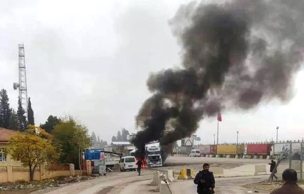 Gaziantep'in Karkamış ilçesine yeni roket saldırısı yapıldı, 1'i çocuk 1'i öğretmen 3 vatandaşımızın hayatını kaybettiği