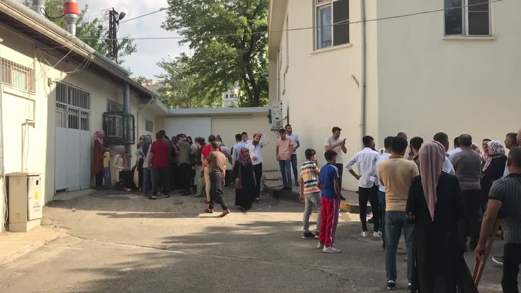 GAZİANTEP - Kazada hayatını kaybedenlerin cenazeleri ailelerine teslim ediliyor