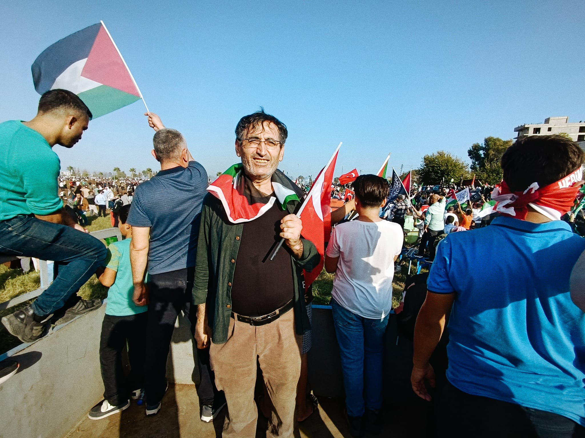 Gazze'ye destek protestosu yarıda kesildi! İHH Başkanı Yıldırım'dan İncirlik'teki provokasyona tepki