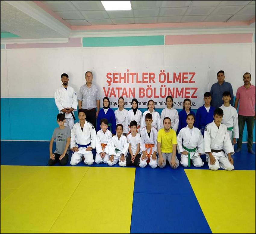 Gençlik Spor il müdürü Abdurrahman Şahin’den Spor ilçe Müdürlüğü’ne ziyaret