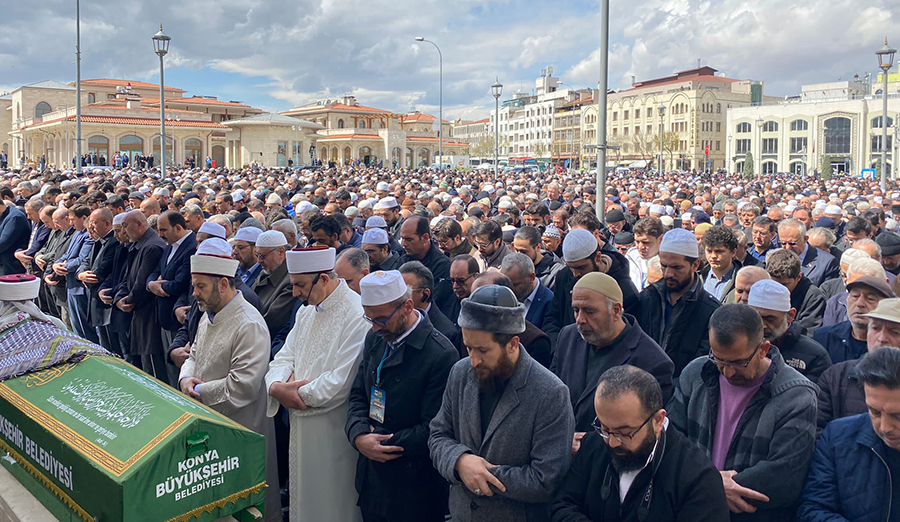 Hafız Hasan Hüseyin Varol Hoca son  yolculuğuna  uğurlandı.