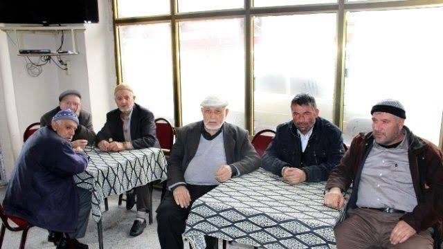 HAKKINI ALAMAYAN EMEKLİLER  MUTSUZ..