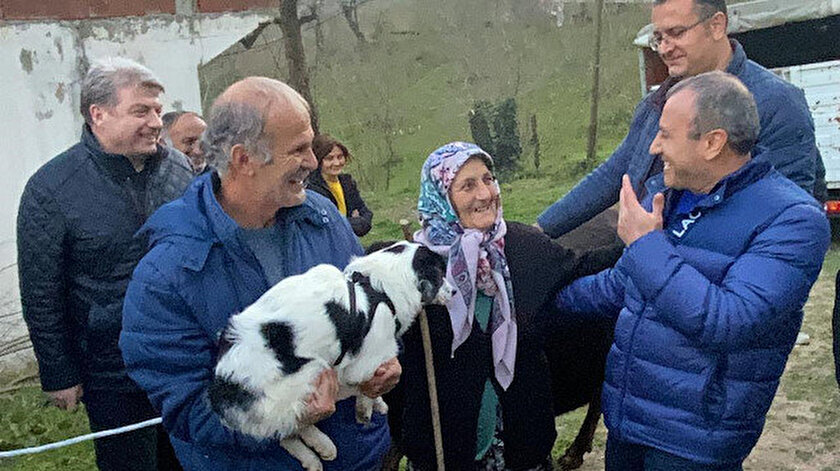 Heyelanda hayvanlarını kaybeden gözü yaşlı ailenin yüzünü Vali Tuncay Sonel güldürdü