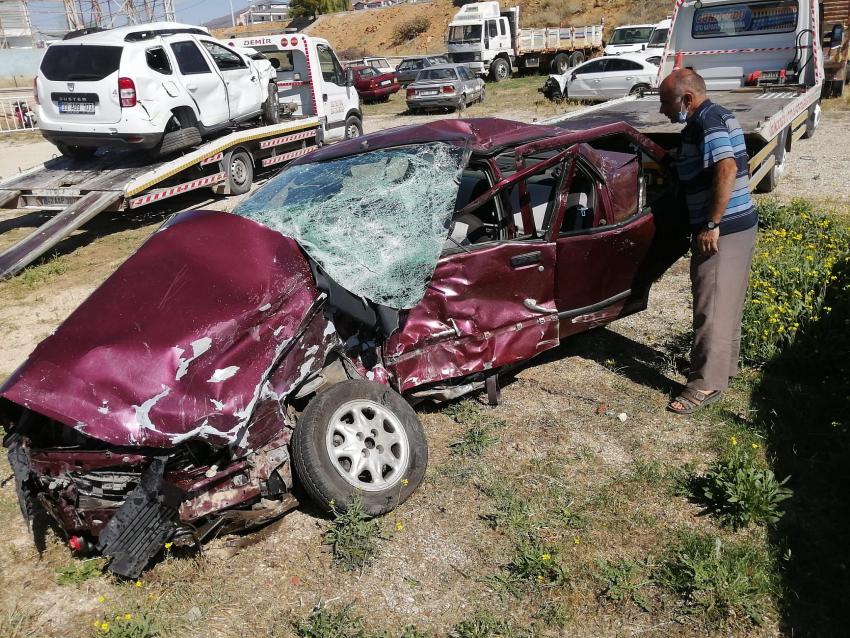 HÜYÜK'TE FECİ KAZA: 4'Ü AĞIR, 8 YARALI