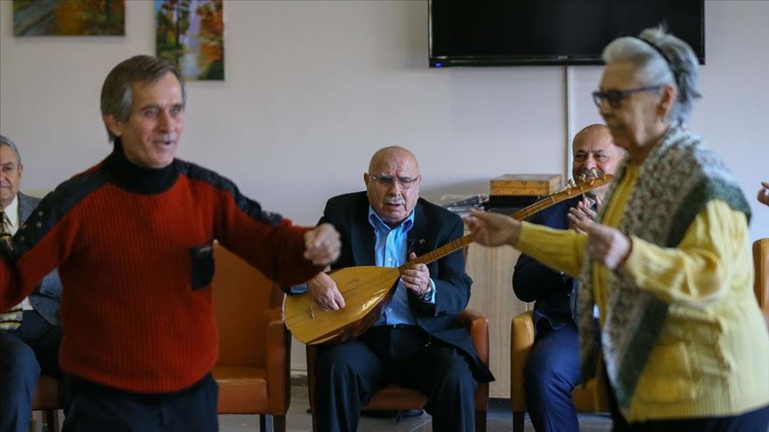 Huzurevinde kalan  Konyalı sanatçı Rıza Konyalı hayatını  kaybetti