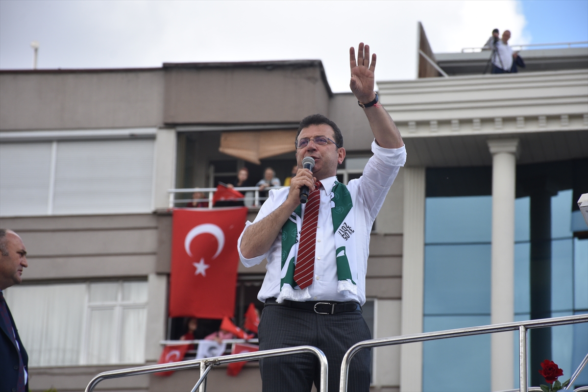 İBB Başkanı İmamoğlu, Konya'da "Halk Buluşması"na katıldı
