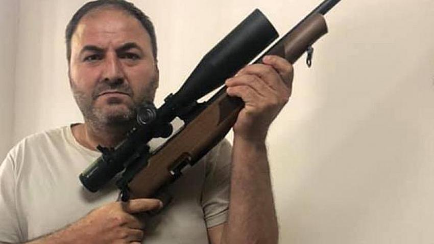 İçişleri Bakanı Soylu'ya silahlı fotoğrafıyla destek veren Din Kültürü öğretmeni sosyal medyada gündem oldu