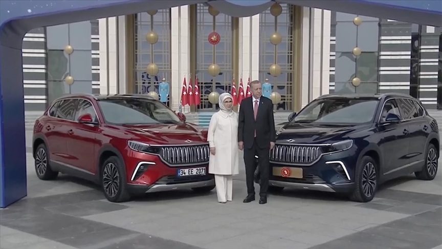 İlk Togg bugün Cumhurbaşkanı Erdoğan'a teslim edildi