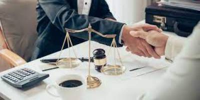 İş Hukuku Uzmanı: Bakırköy Arslan Hukuk Bürosu İle Haklarınızı Koruyun