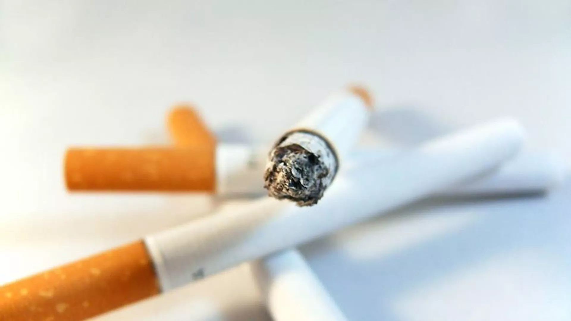 İspanya'da yere atılan izmaritlerin temizlik faturası sigara şirketlerine kesiliyor