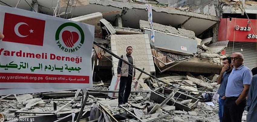 İsrail'in saldırısında Yardımeli Derneğinin Gazze ofisi de bombalandı