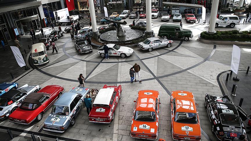 İstanbul Anadolu Yakası'nda Nostaljik Yarışmalar: Car Collection Müzesi