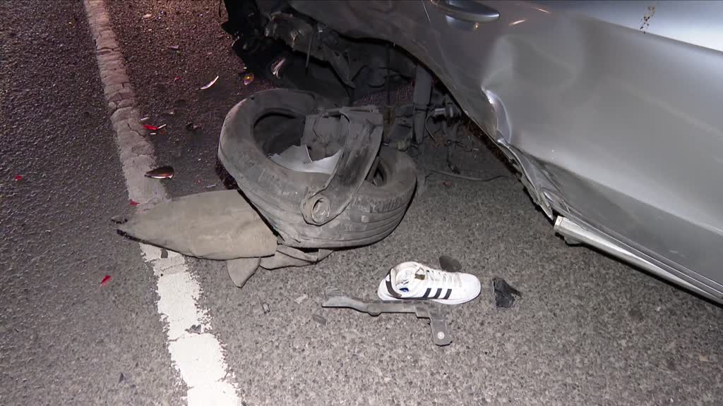 İSTANBUL - Kaza yapan otomobilini kontrol eden sürücü, başka bir aracın çarpması sonucu hayatını kaybetti