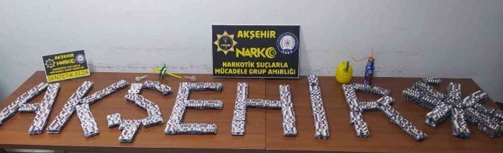 İzmir'den Konya'ya otobüsle uyuşturucu sevkıyatı polis takibine takıldı! Valizden 6 bini aşkın hap çıktı