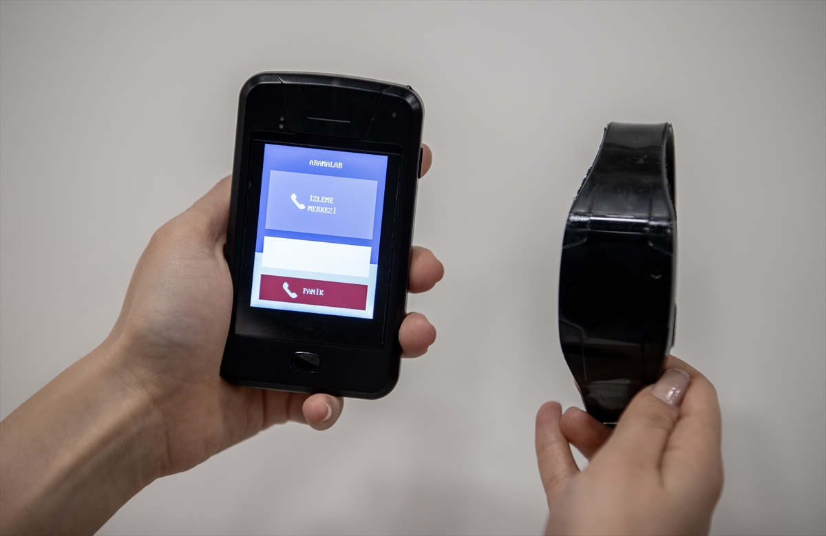 Kadına şiddet uygulayan 670 kişi elektronik kelepçeyle takipte