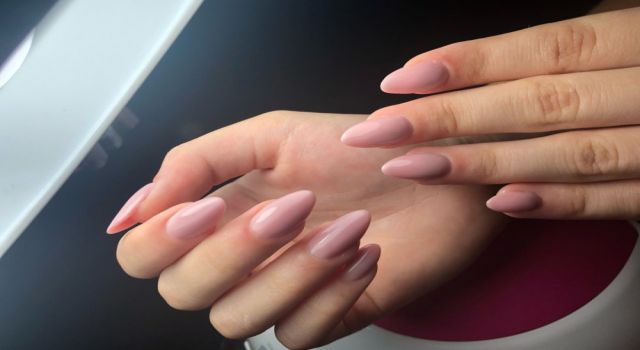 Kalıcı makyaj ve Protez Tırnak Uygulama Merkezi