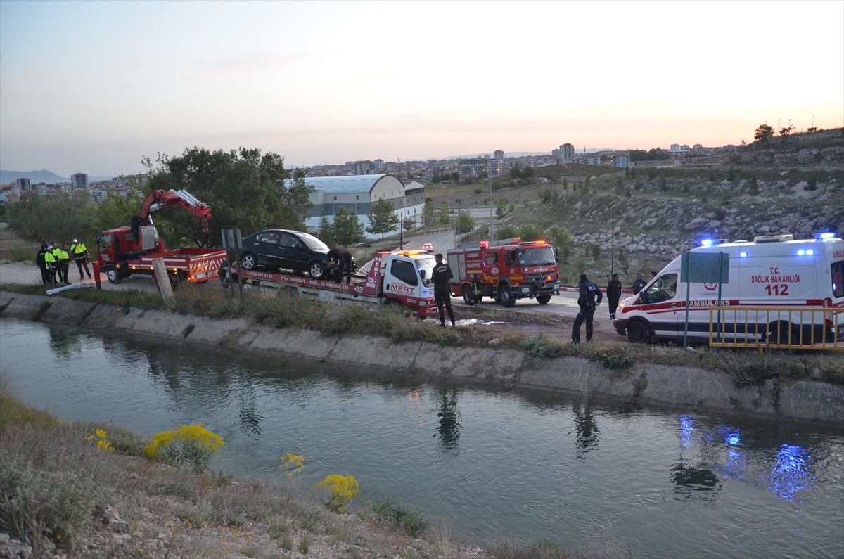 Karaman’da su kanalına düşen otomobilin sürücüsü öldü