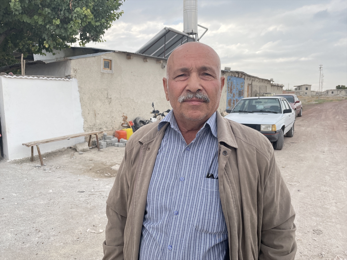 Karaman'da yıldırım isabet etmesi sonucu ölen gencin cenazesi defnedildi