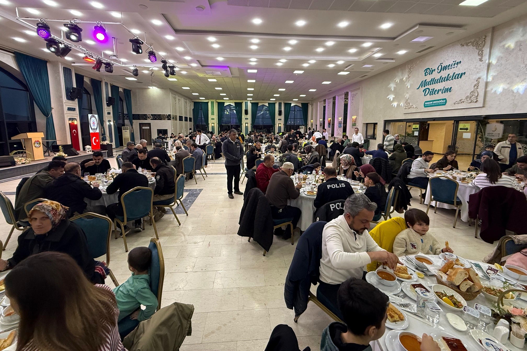 Kaymakam Cevdet Bakkal, İlçe Emniyet Mensupları ve Aileleriyle İftarda Buluştu