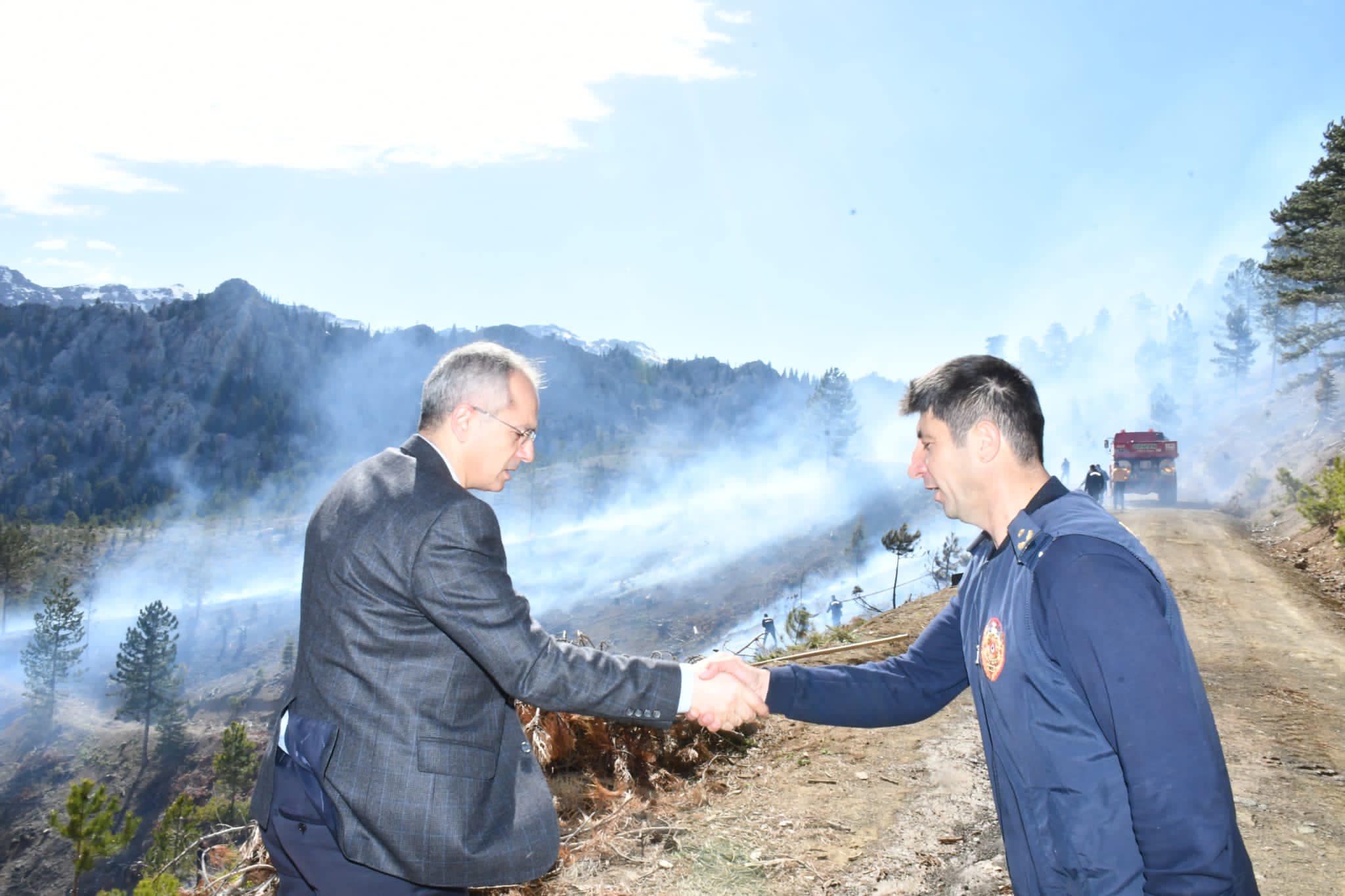 Kaymakam Deniz Pişkinden  Agaçtepe'sindeki  yangınla ilgili  önemli açıklama