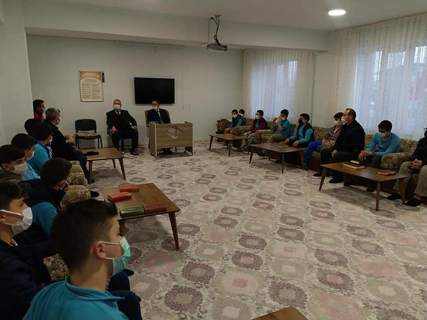 Kaymakam Erdoğan dan hafızlık Kuran Kursunu Ziyaret etti.