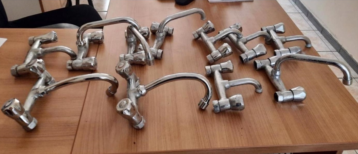 Kayseri'de camilerden hırsızlık yaptıkları iddiasıyla iki zanlı yakalandı