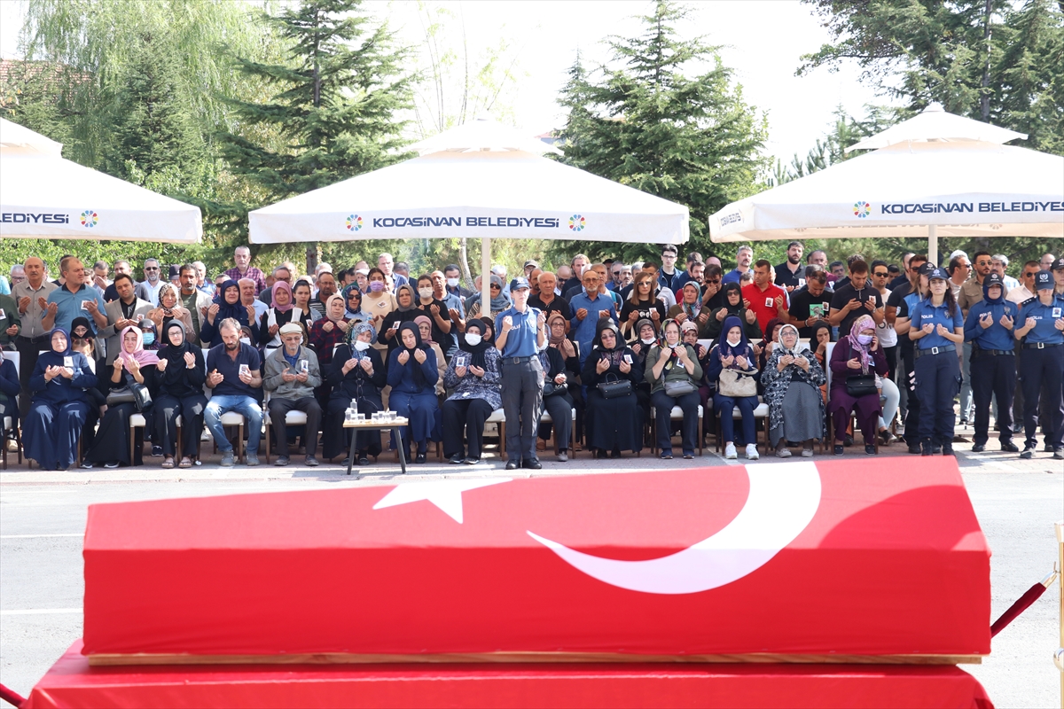 Kayseri'de kalp krizi sonucu hayatını kaybeden polis memuru için tören düzenlendi