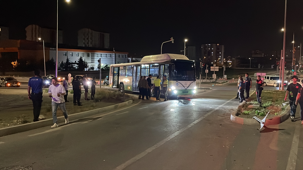 Kayseri'de zihinsel engelli genç, anahtarı üzerinde unutulan halk otobüsünü kaçırdı