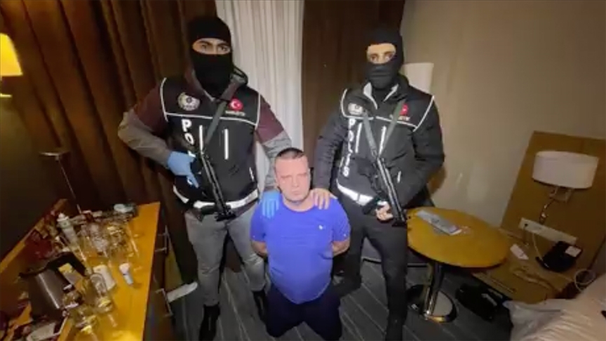 Kırmızı bültenle aranan suç örgütü elebaşı Monaghan, İstanbul'da gözaltına alındı