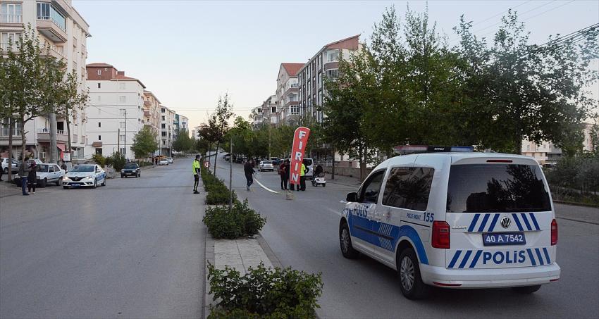 Kırşehir'de ekmek almaya giderken otomobilin çarptığı çocuk öldü