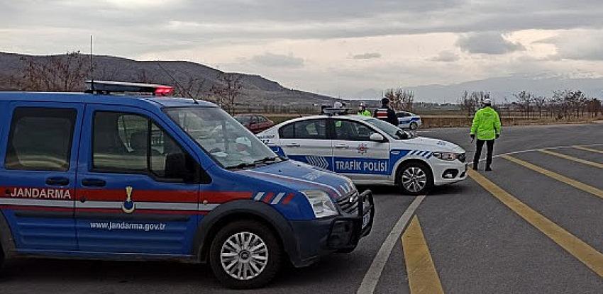 Kısıtlamalara uymayan 35 bin 544 kişiye ceza