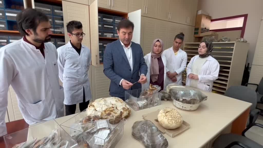 KONYA - 30 bin örnek mantarla öğrencilere uygulamalı eğitim fırsatı sunuluyor