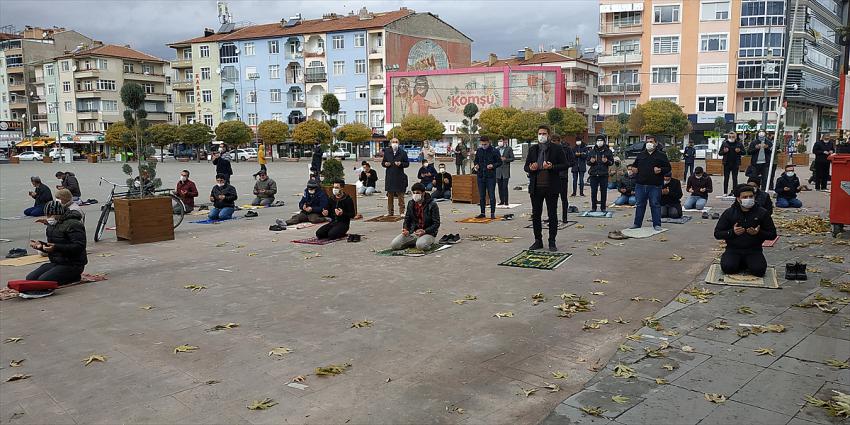 Konya, Afyonkarahisar, Aksaray ve Karaman'da cuma namazında yağmur duası