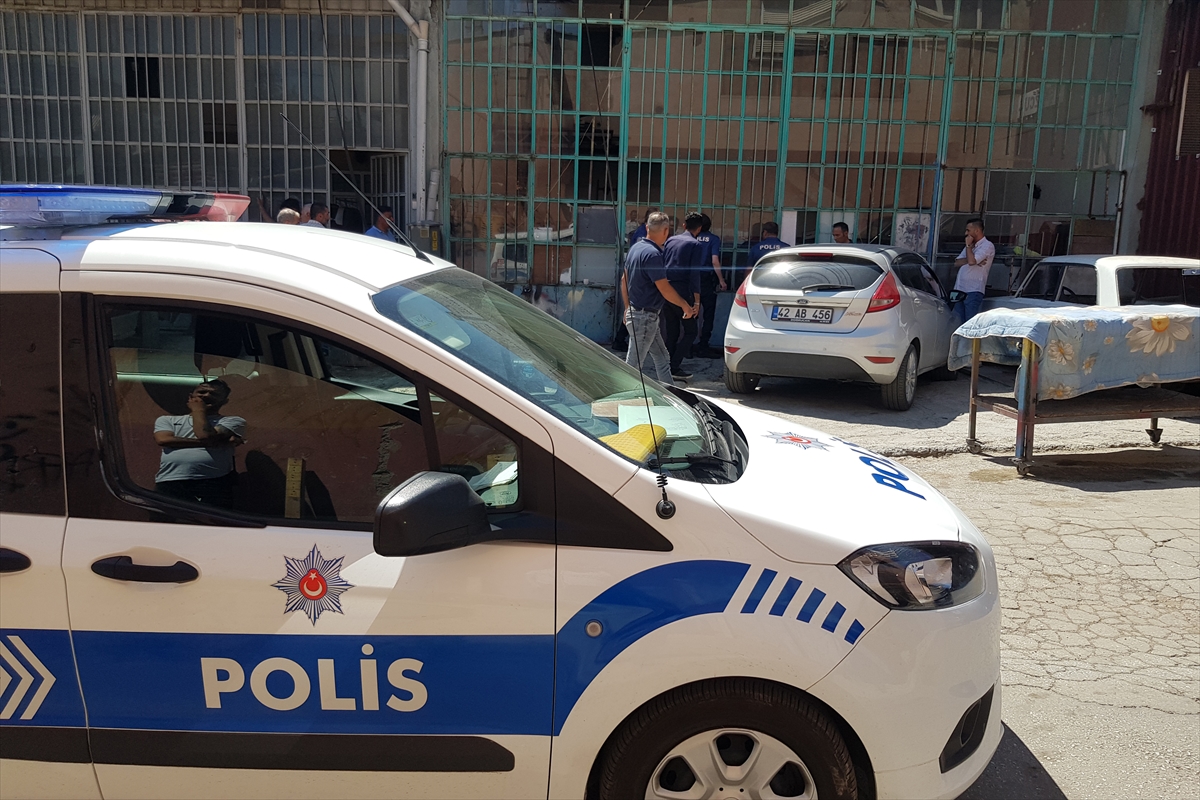 KONYA - Arkadaşını yanlışlıkla vurduğu öne sürülen zanlı gözaltına alındı