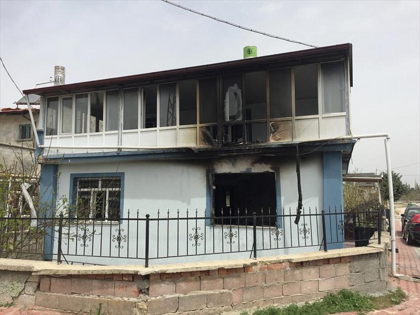 Konya'da 3 yaşındaki çocuğun evde çakmakla oynadığı sırada çıkan yangın söndürüldü