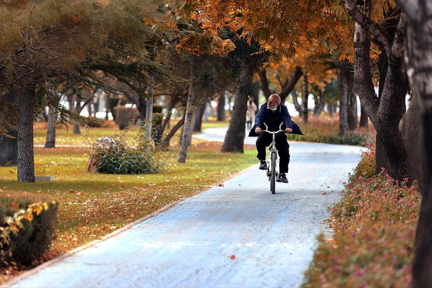 Konya'da 7'den 70'e herkes pedal çeviriyor